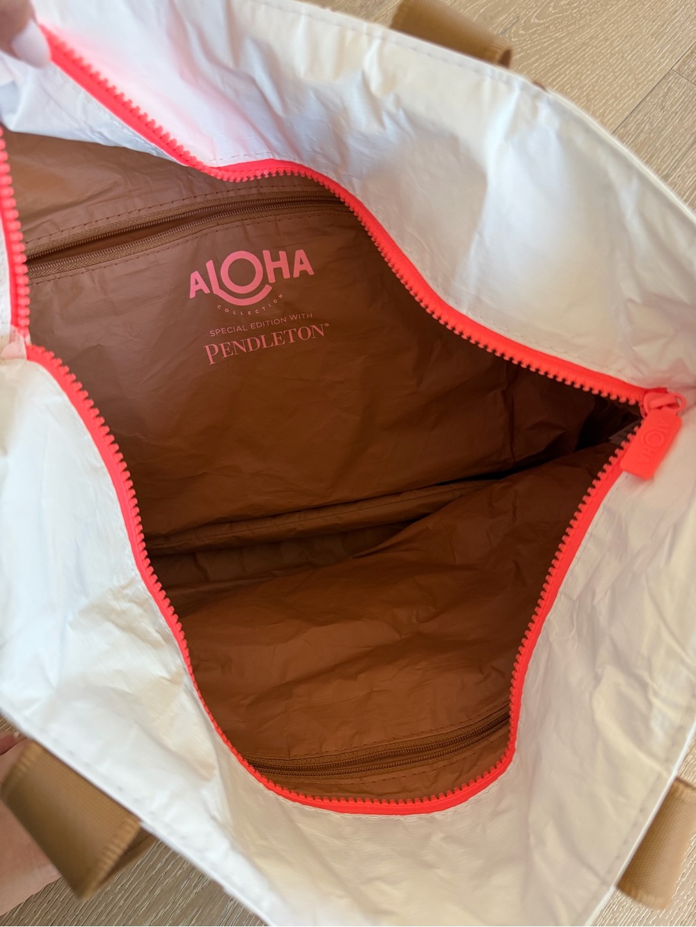 ALOHA Collection White, Brown & Pink Patterned Tote - Picture 3 of 4